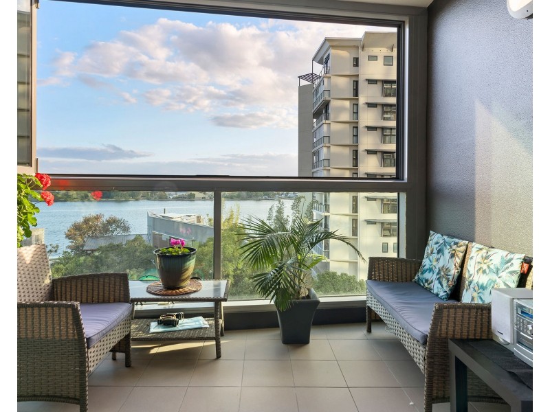 10507/8 Harbour Road, Hamilton QLD 4007