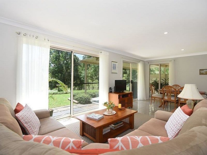 70 Forest Drive, Hampton QLD 4352
