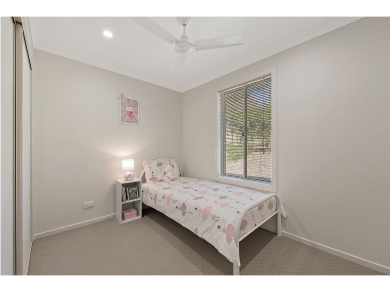 70 Forest Drive, Hampton QLD 4352