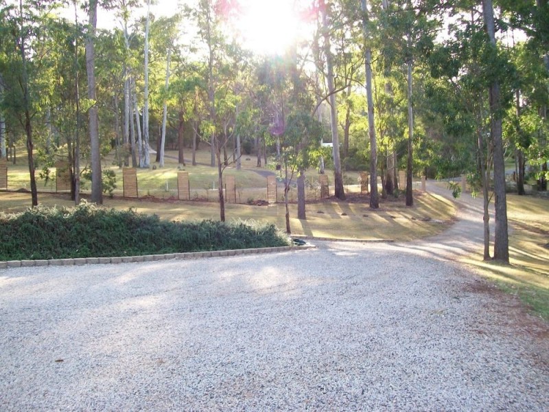 70 Forest Drive, Hampton QLD 4352