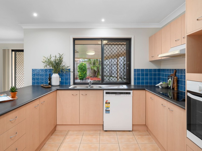 15 Butler St, Wakerley QLD 4154