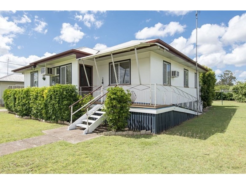 4 Smith Street, Gatton QLD 4343