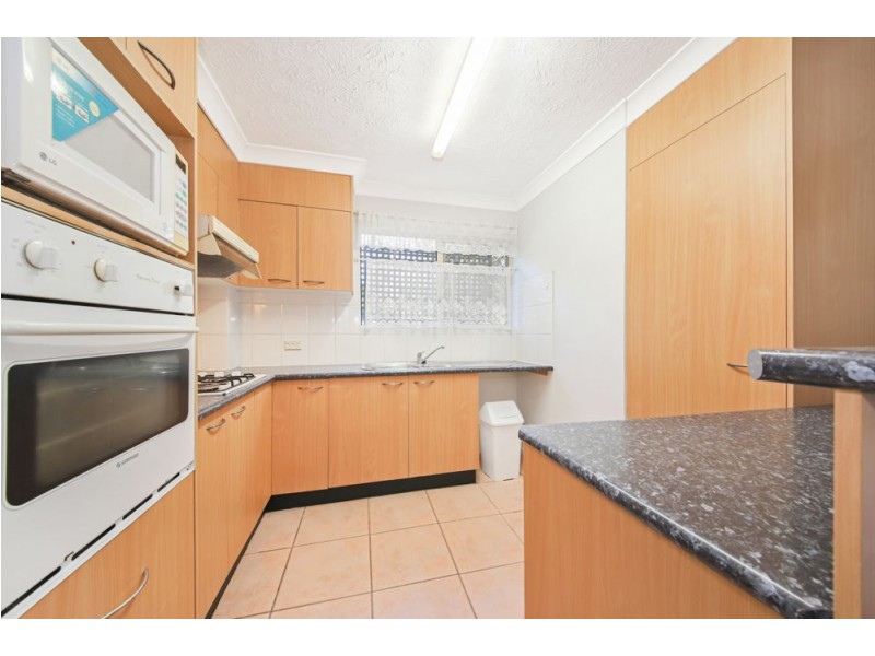 2/21 Campbell Street, Toowong QLD 4066