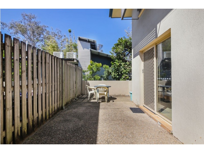 2/21 Campbell Street, Toowong QLD 4066