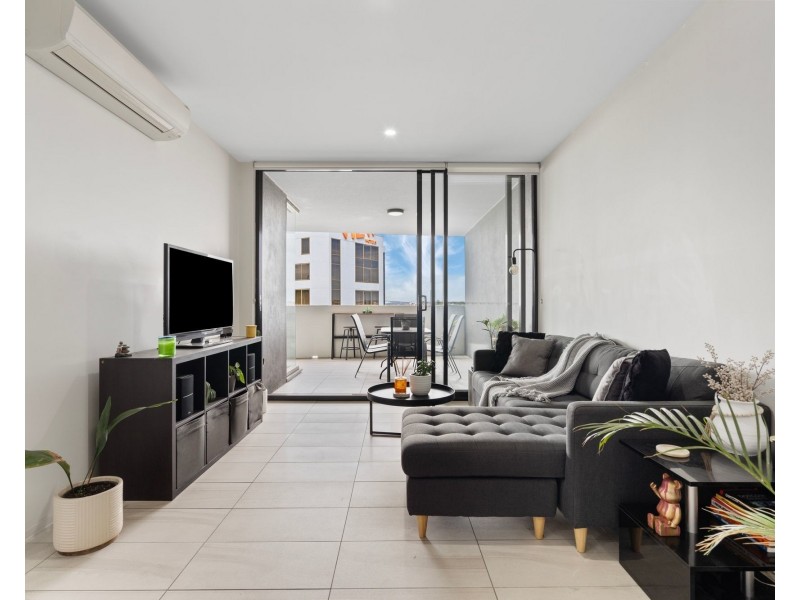 604/8 Hunt Street, Hamilton QLD 4007