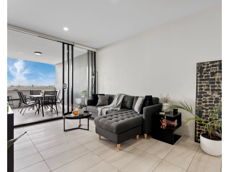 604/8 Hunt Street, Hamilton QLD 4007