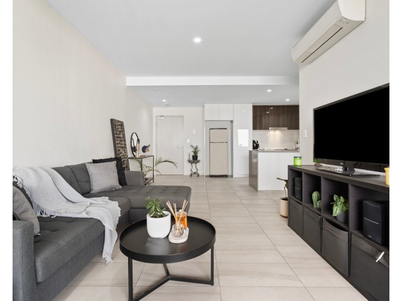 604/8 Hunt Street, Hamilton QLD 4007