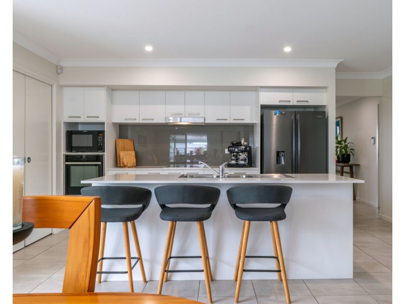 61 Maclamond Drive, Pelican Waters QLD 4551