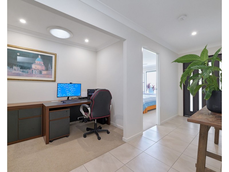61 Maclamond Drive, Pelican Waters QLD 4551