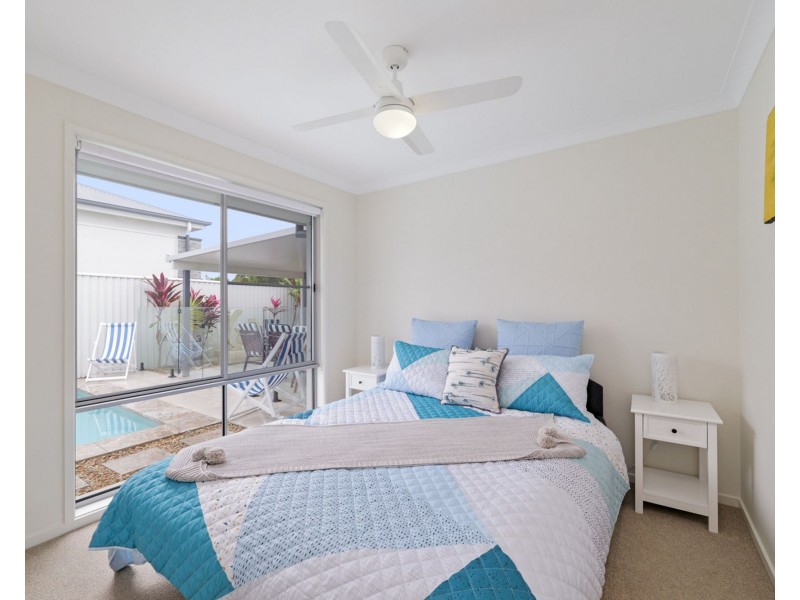 61 Maclamond Drive, Pelican Waters QLD 4551