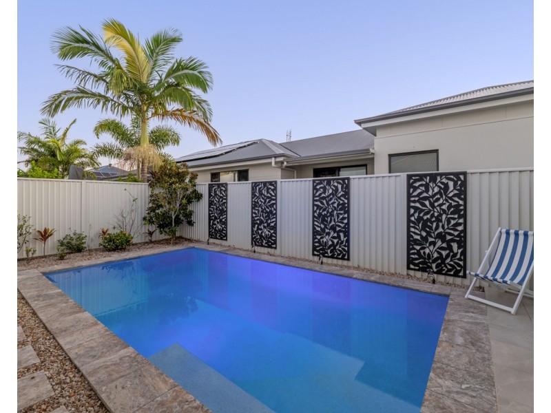 61 Maclamond Drive, Pelican Waters QLD 4551