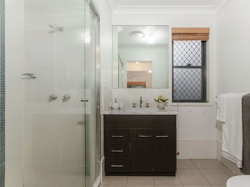 13 Macaranga Crescent, Carseldine QLD 4034