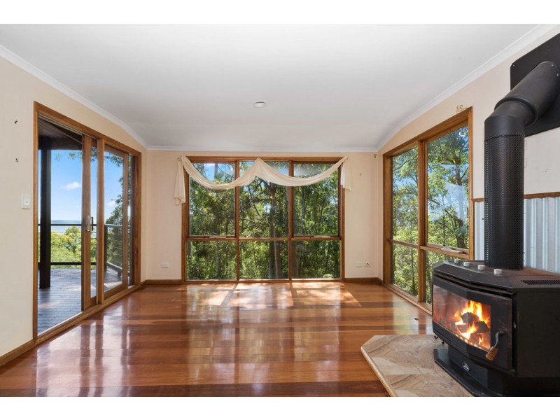 1386 Mt Nebo Road, Jollys Lookout QLD 4520