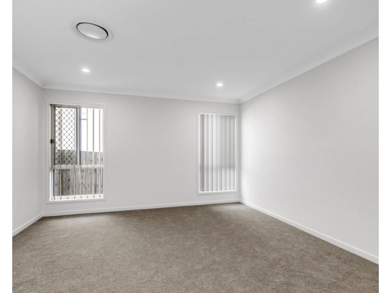 15 Ernest Street, Manly QLD 4179