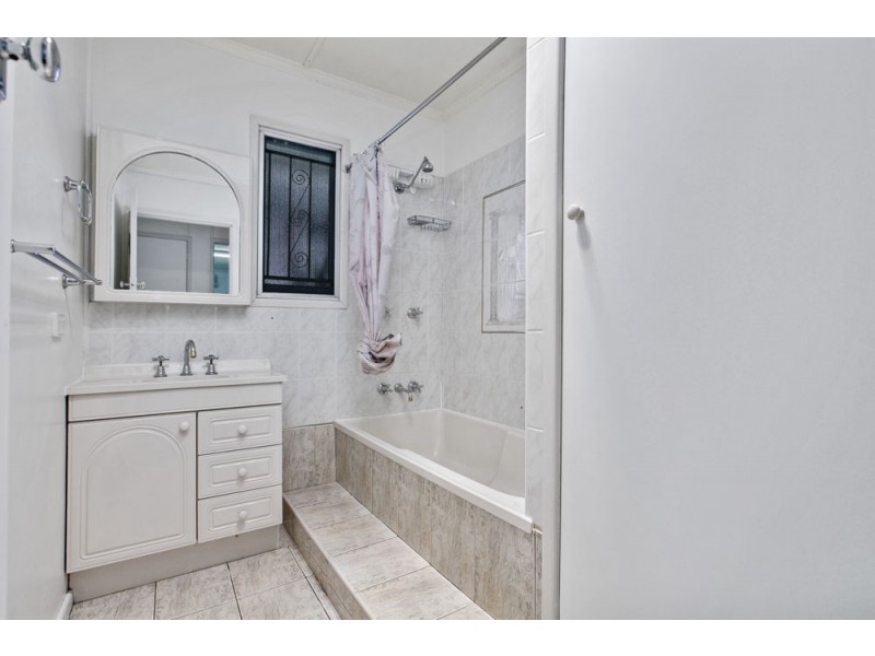 16 Merrett Avenue, Zillmere QLD 4034