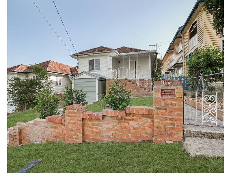17 Wayland Street, Stafford QLD 4053