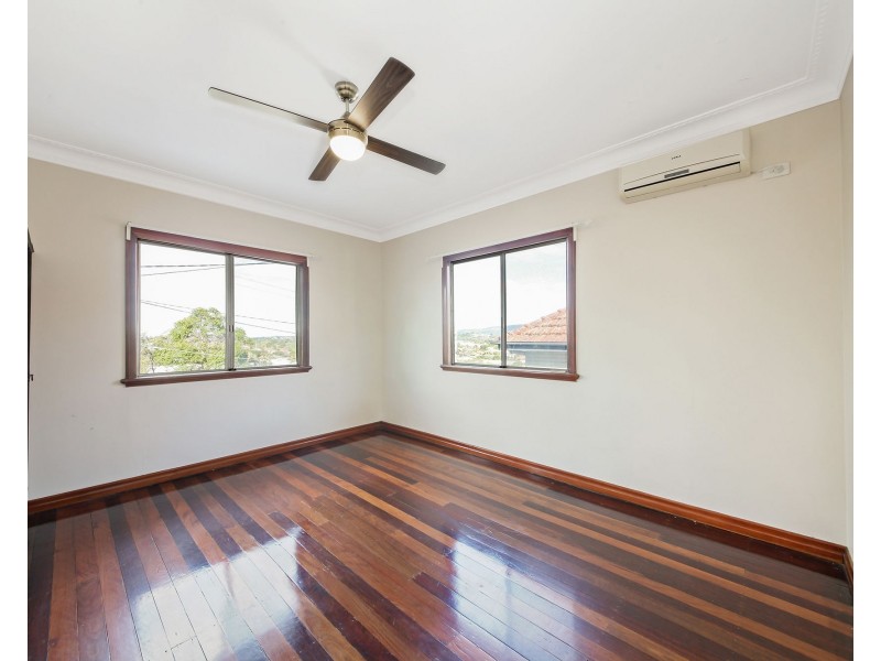 17 Wayland Street, Stafford QLD 4053