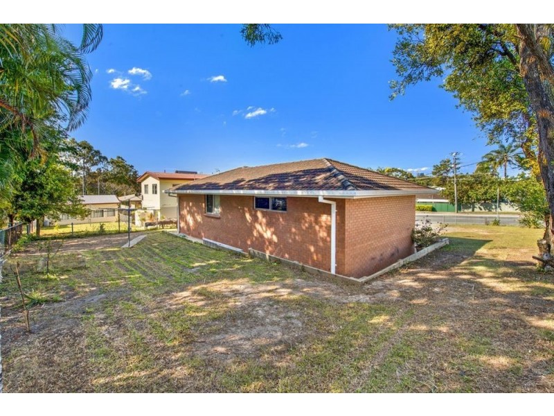 74 Woomera Crescent, Southport QLD 4215
