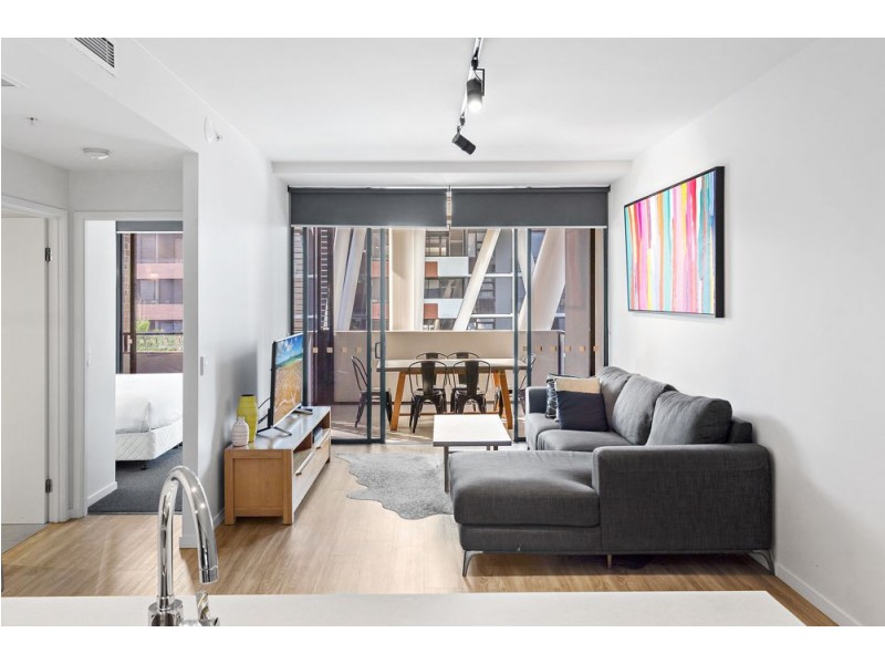 1021/9 Edmonstone Street, South Brisbane QLD 4101