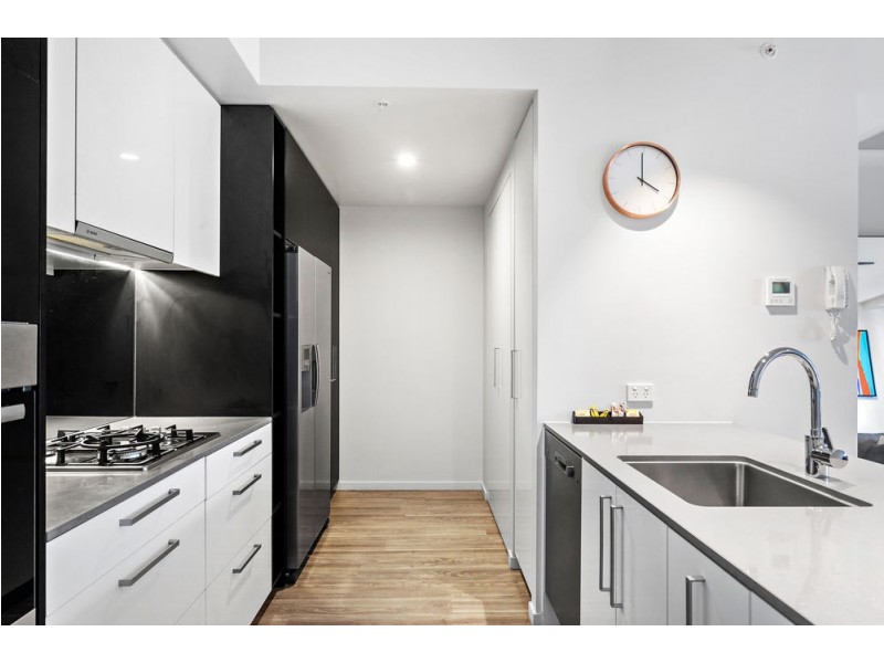 1021/9 Edmonstone Street, South Brisbane QLD 4101