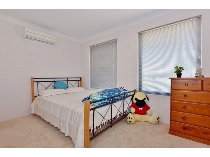 22 Evesham Drive, Ellenbrook WA 6069
