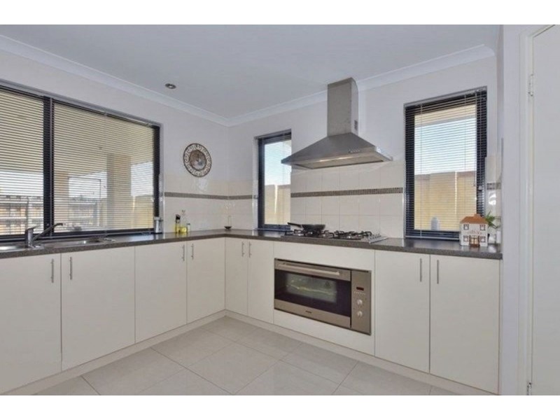 22 Evesham Drive, Ellenbrook WA 6069