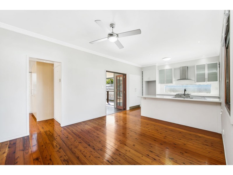 16 Meemar Street, Chermside QLD 4032