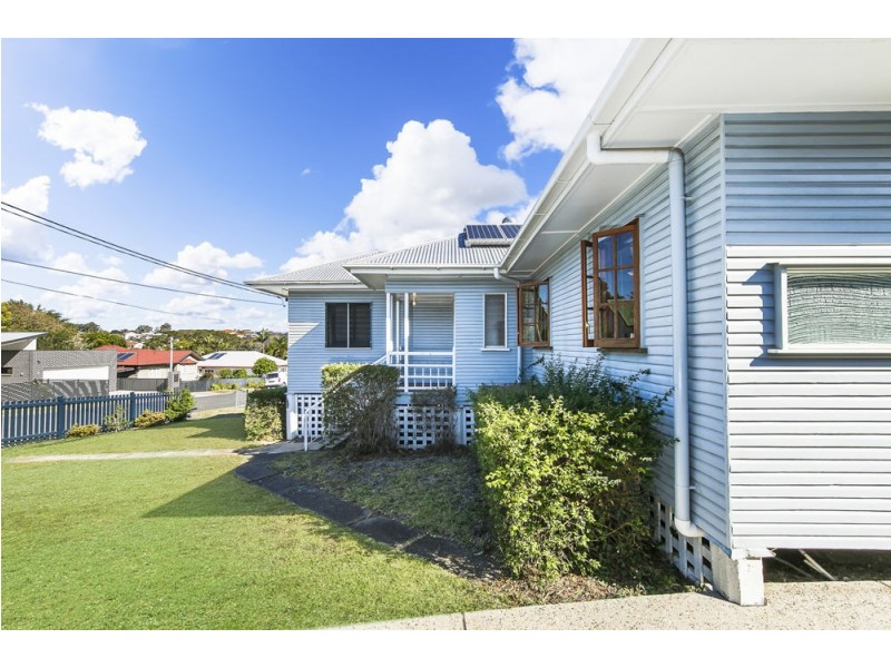 16 Meemar Street, Chermside QLD 4032