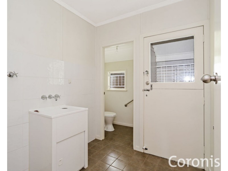 33 Jarvis Street, Stafford Heights QLD 4053