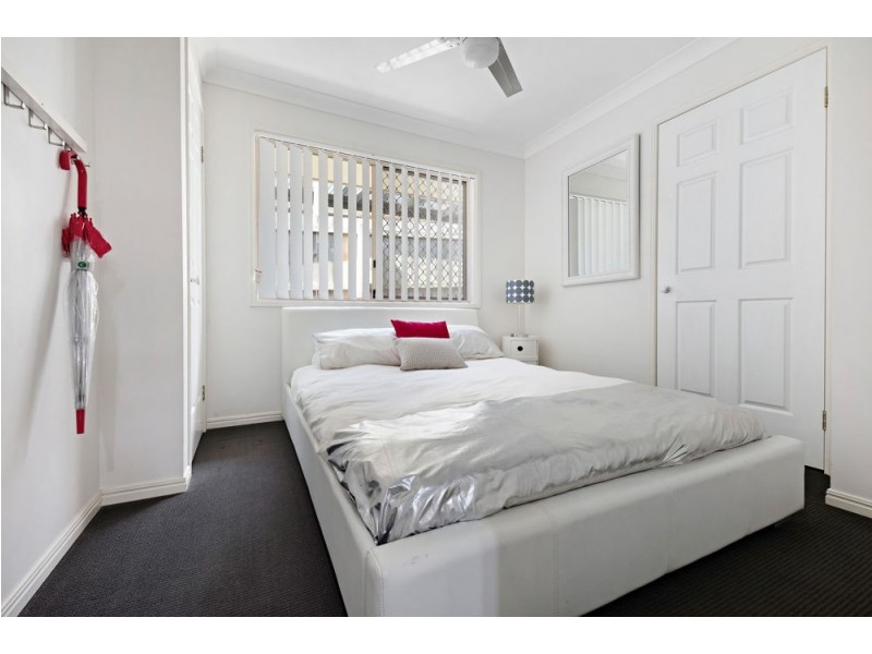 15 Manor Crescent, Wakerley QLD 4154