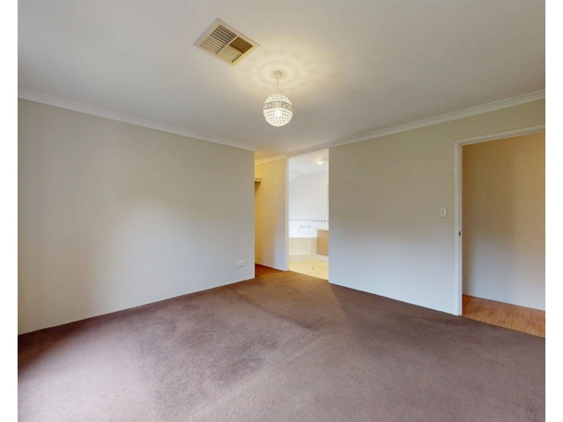 1 Gale Lane, Carramar WA 6031