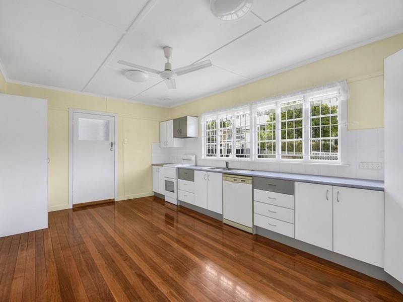 24 Barellan Street, Stafford QLD 4053