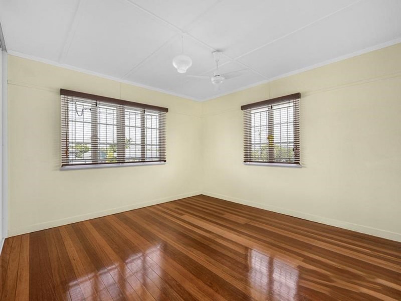 24 Barellan Street, Stafford QLD 4053