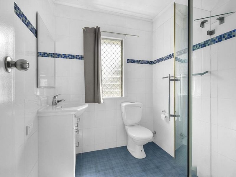 24 Barellan Street, Stafford QLD 4053