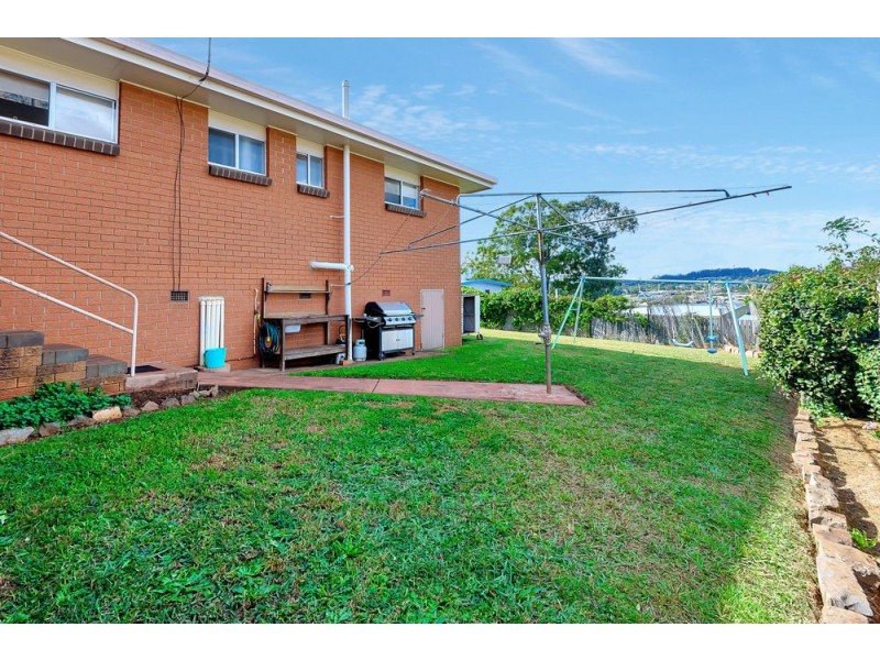 8 Greenbury Street, Rockville QLD 4350