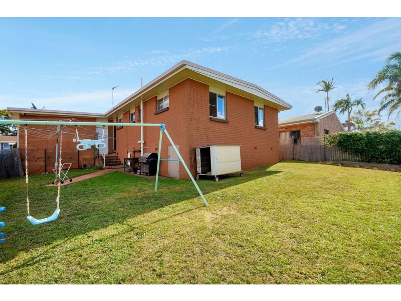 8 Greenbury Street, Rockville QLD 4350