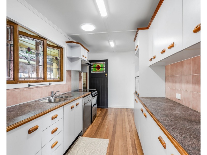 45 Kingaroy St, Stafford Heights QLD 4053