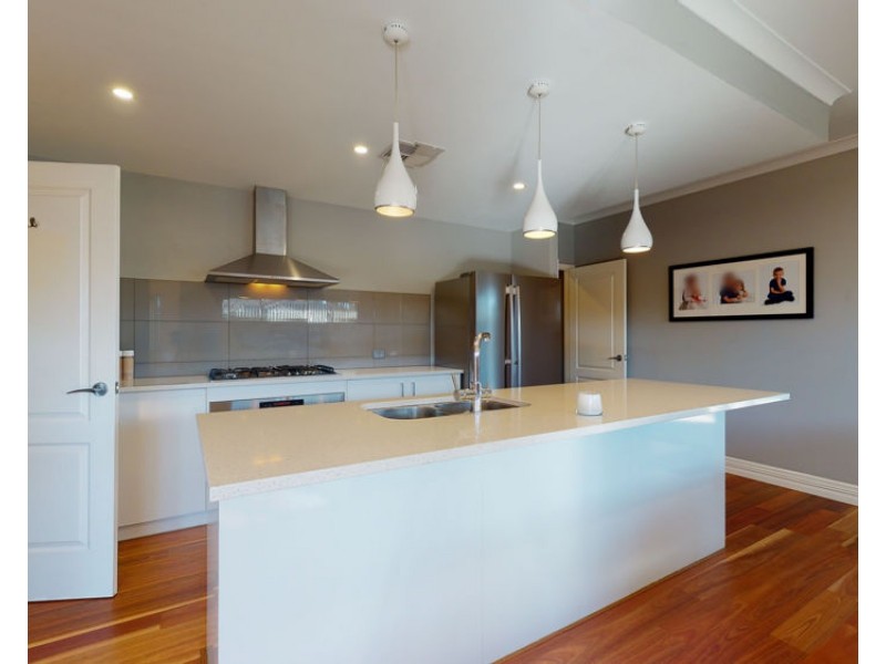 2 Basedow Chase, Banksia Grove WA 6031