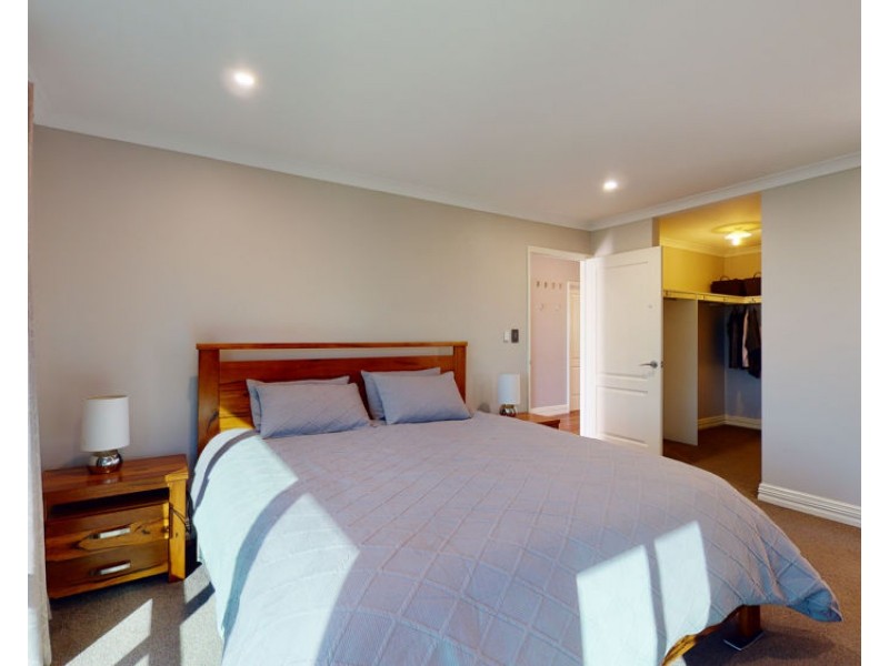 2 Basedow Chase, Banksia Grove WA 6031
