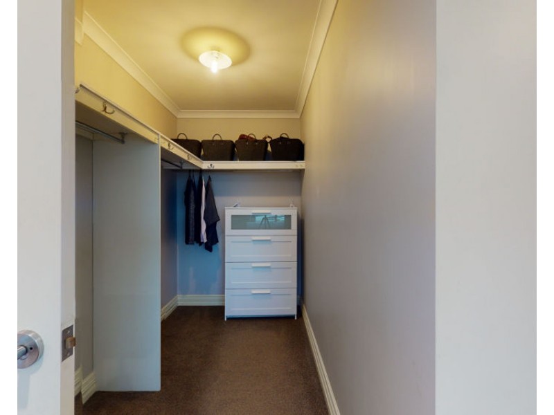2 Basedow Chase, Banksia Grove WA 6031