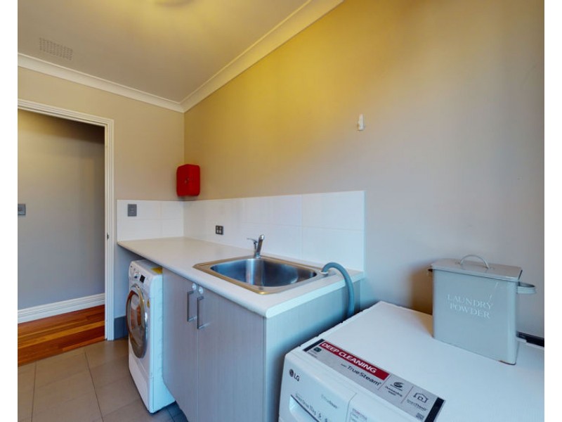 2 Basedow Chase, Banksia Grove WA 6031