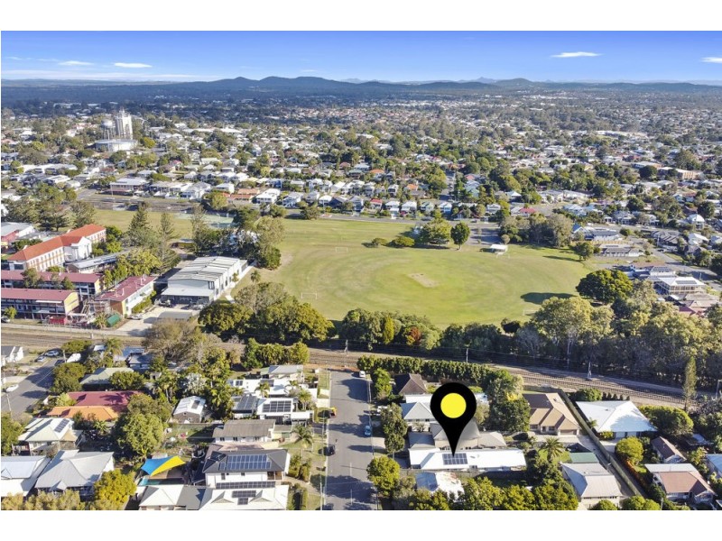 31 Irene Street, Wynnum QLD 4178