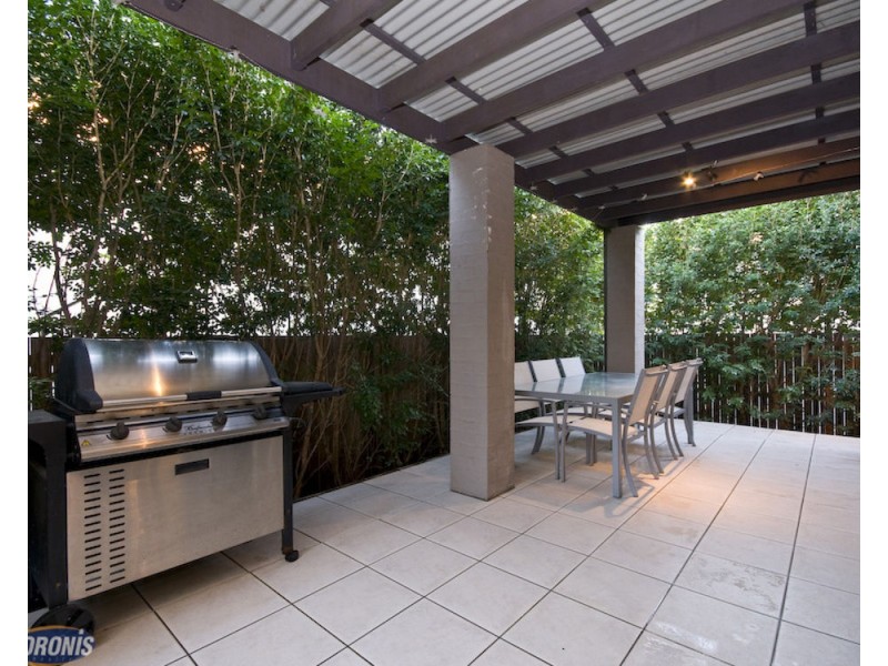 20 Wayland Street, Stafford QLD 4053