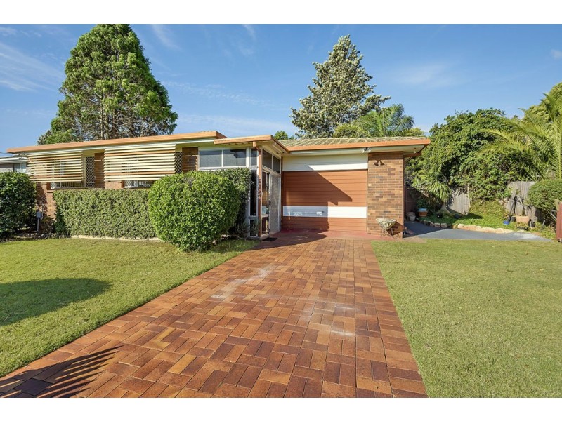 34 Stuart Street, Mount Lofty QLD 4350