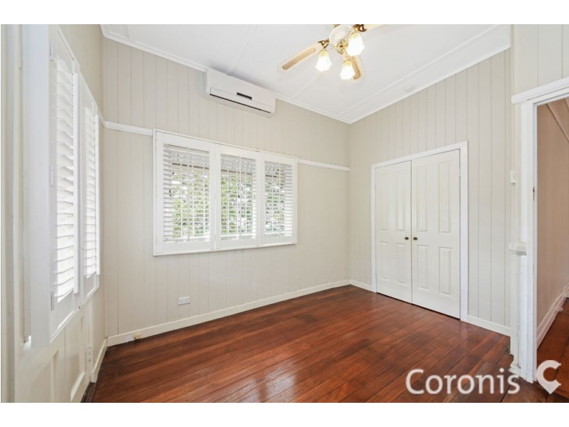 29 Livingstone Street, Yeerongpilly QLD 4105