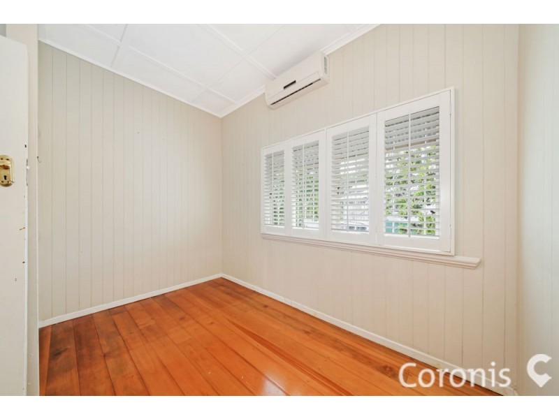 29 Livingstone Street, Yeerongpilly QLD 4105