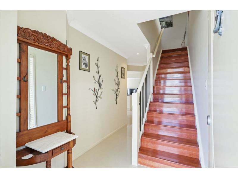 10 Coolong Street, Mount Gravatt East QLD 4122