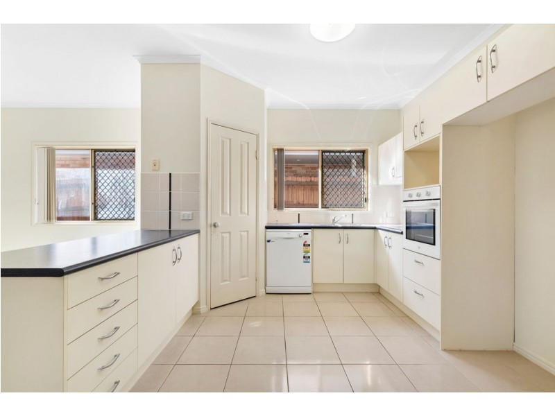 8 Wilga Street, North Lakes QLD 4509