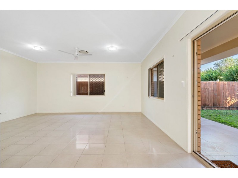 8 Wilga Street, North Lakes QLD 4509