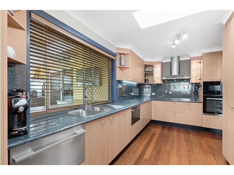 18 Gilmour Street, Chermside West QLD 4032